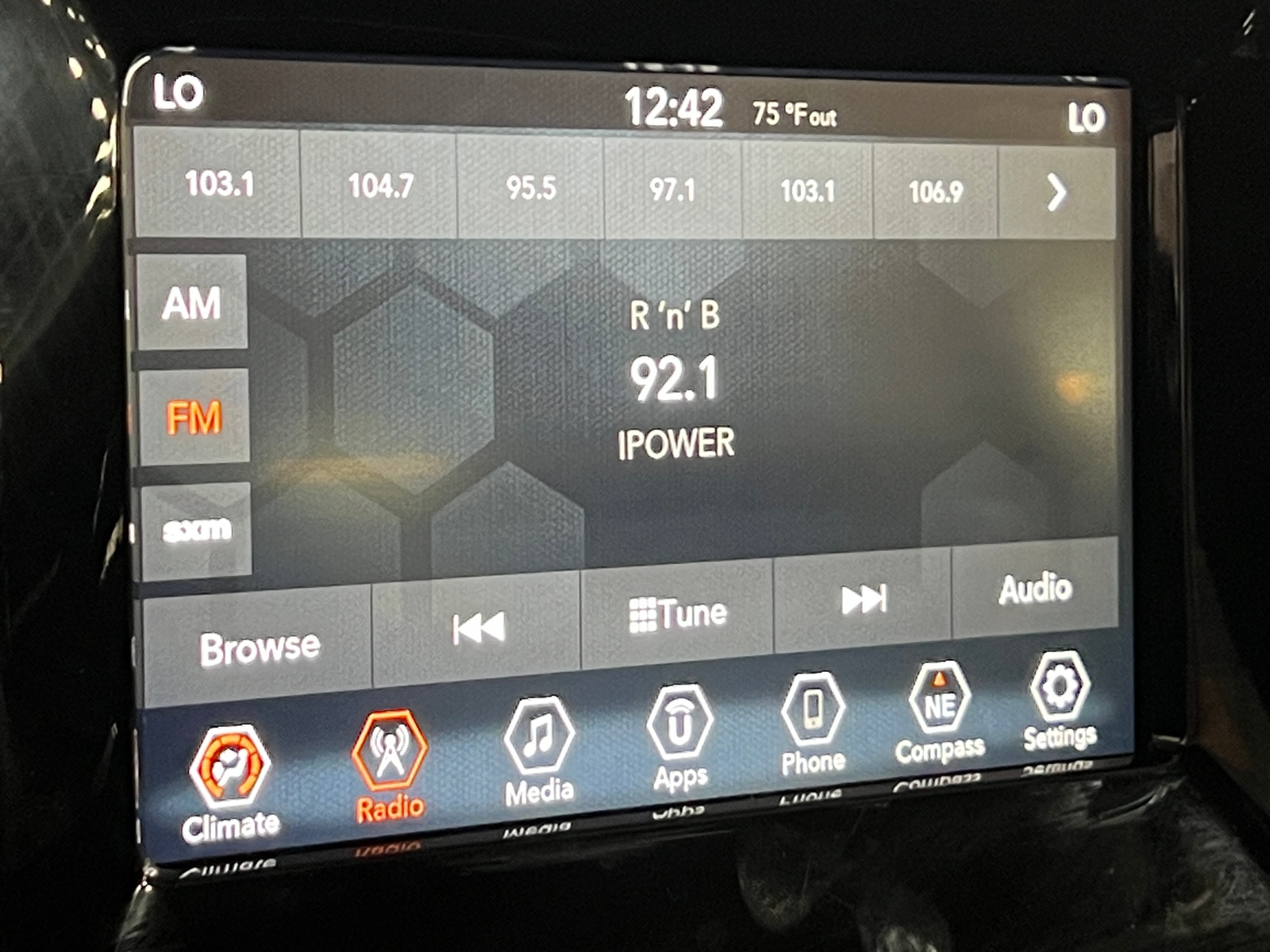 Thumbnail: 2019 Jeep Compass - 4