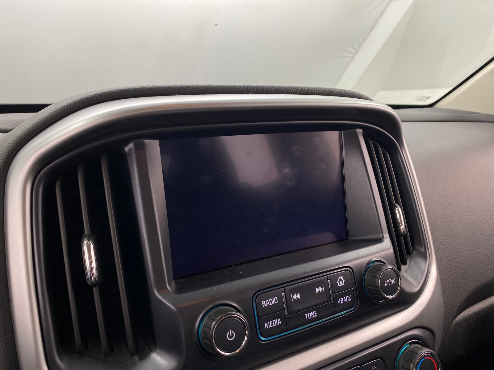Thumbnail: 2017 Chevrolet Colorado - 4
