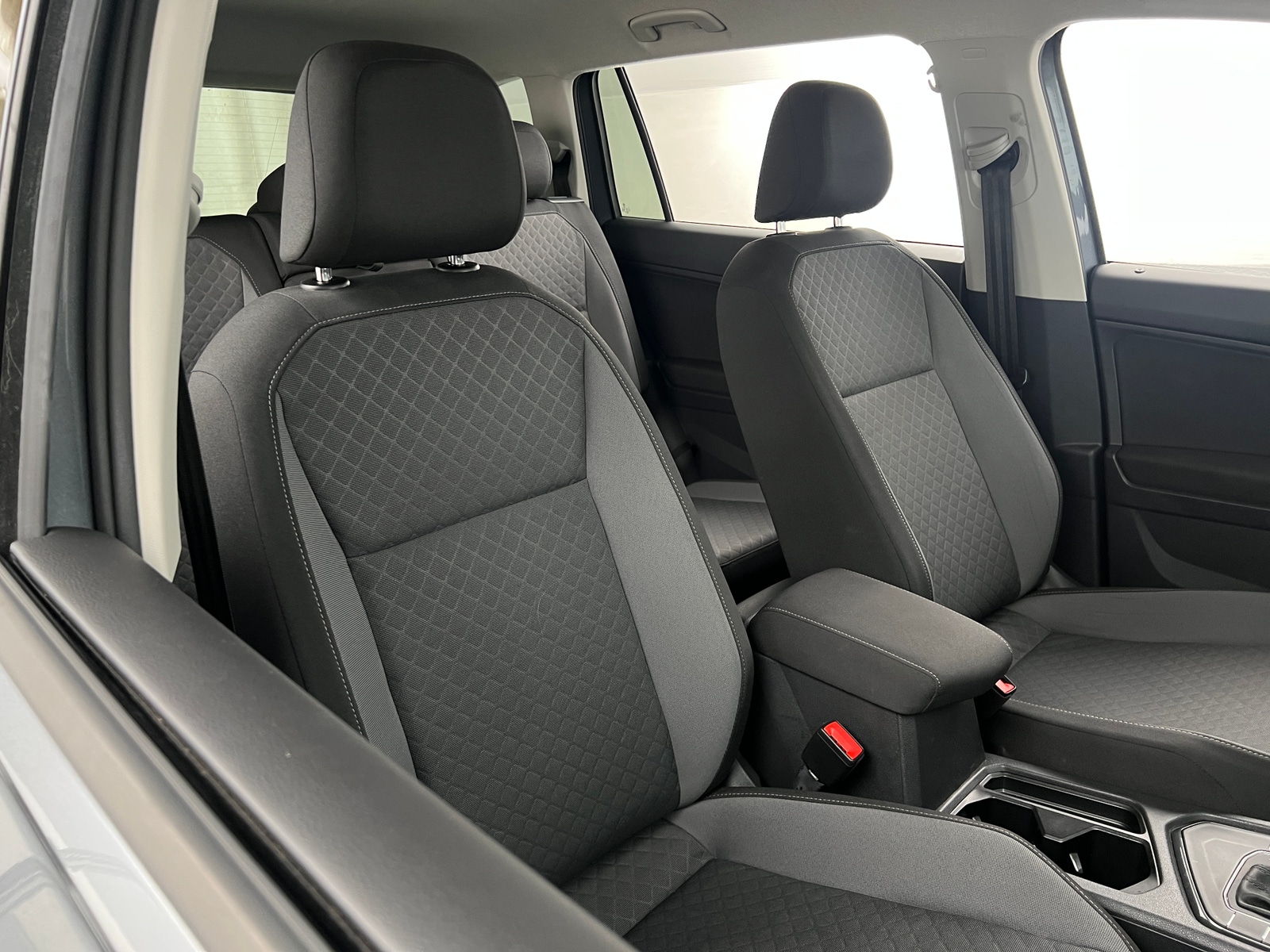 Thumbnail: 2019 Volkswagen Tiguan - 2