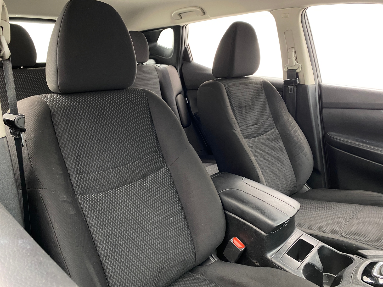 Thumbnail: 2020 Nissan Rogue Sport - 2