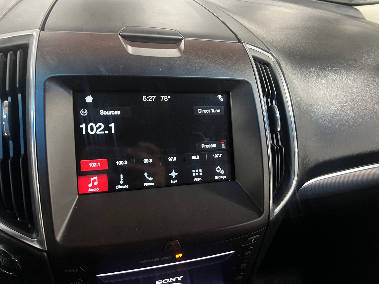 Thumbnail: 2017 Ford Edge - 3