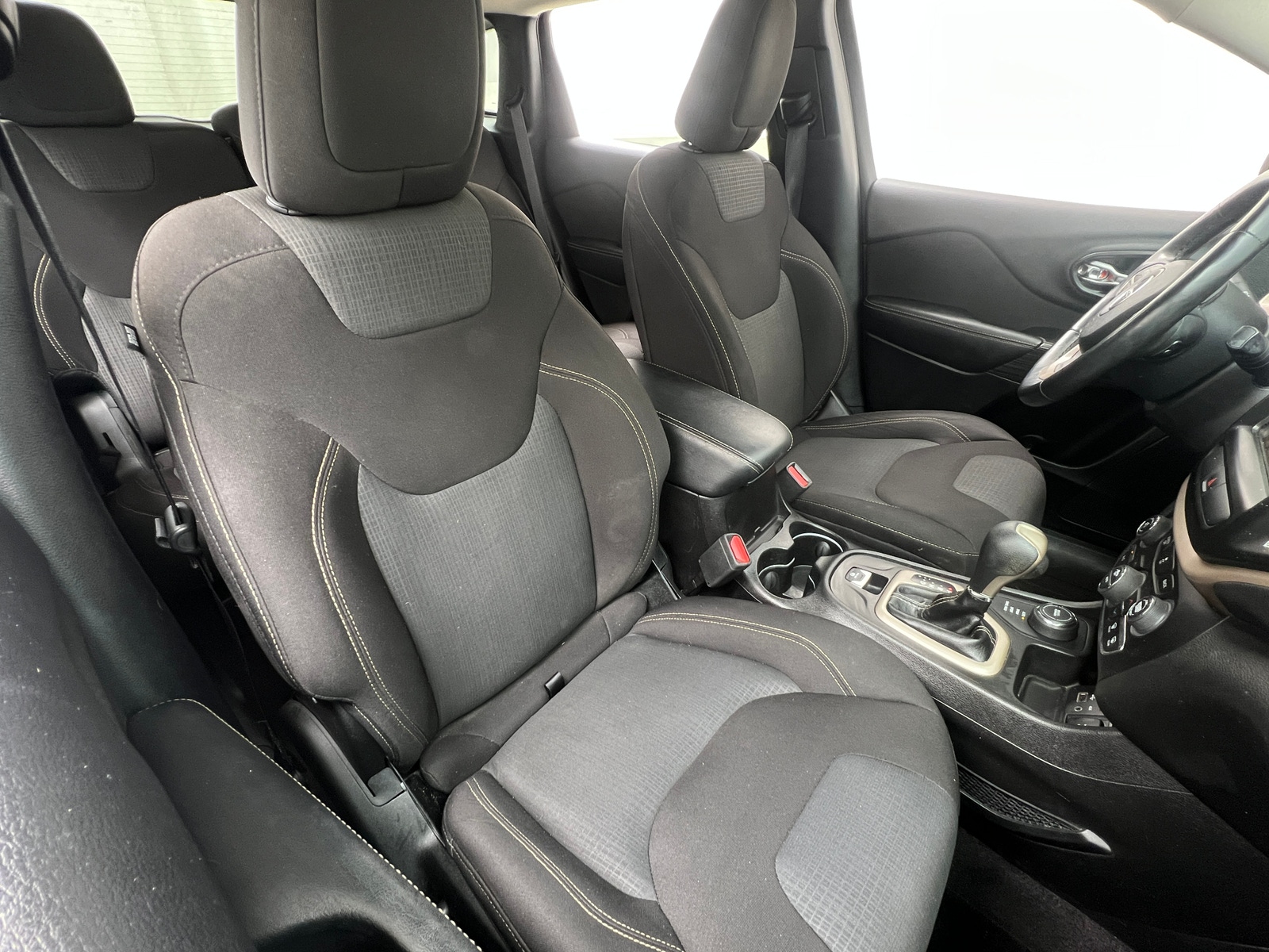 Thumbnail: 2017 Jeep Cherokee - 2