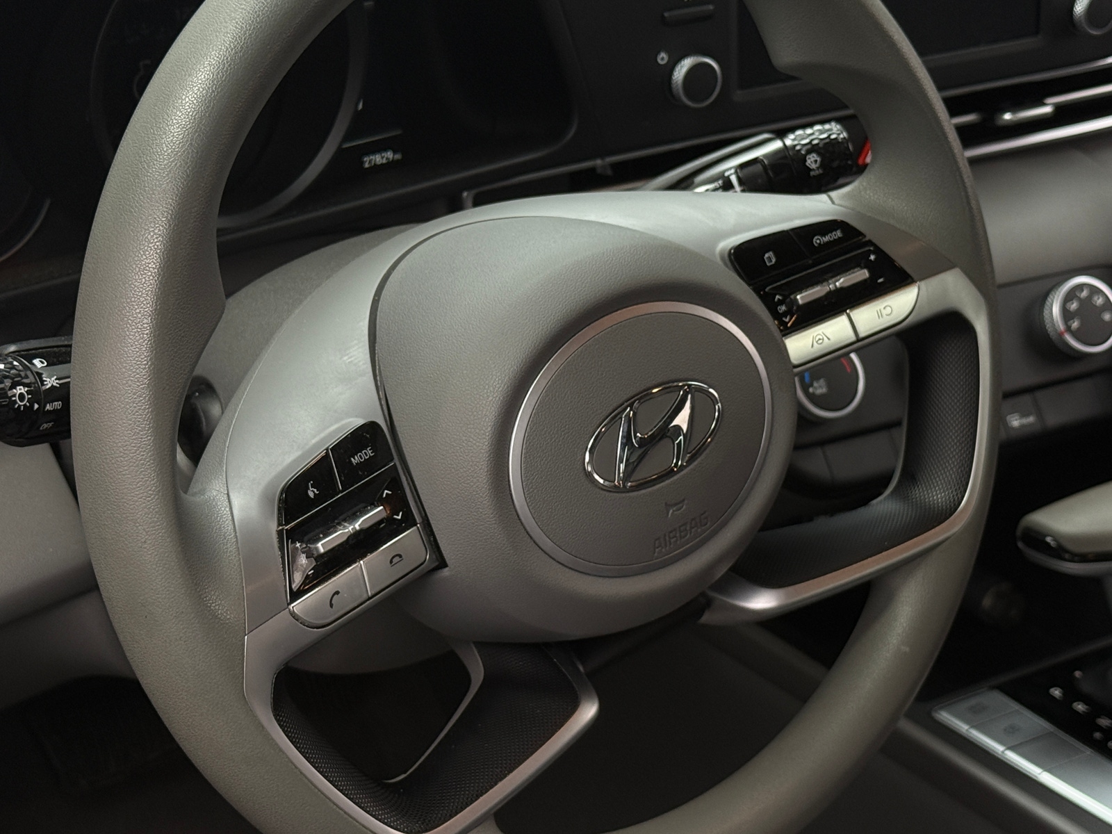 Thumbnail: 2023 Hyundai Elantra - 5