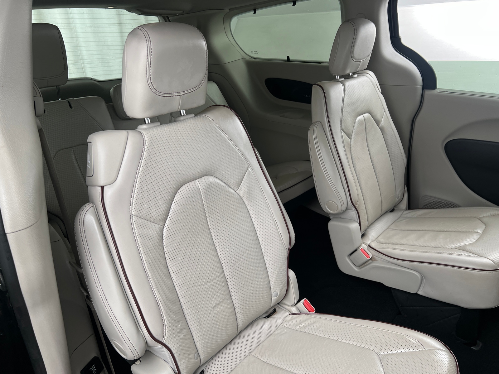 Thumbnail: 2019 Chrysler Pacifica - 5