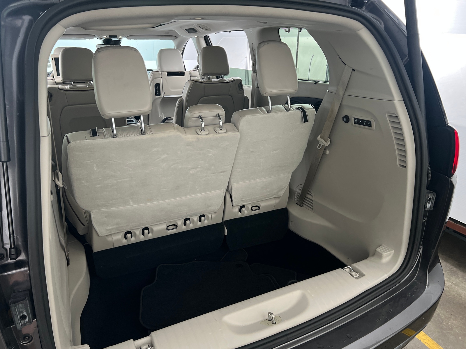Thumbnail: 2019 Chrysler Pacifica - 6
