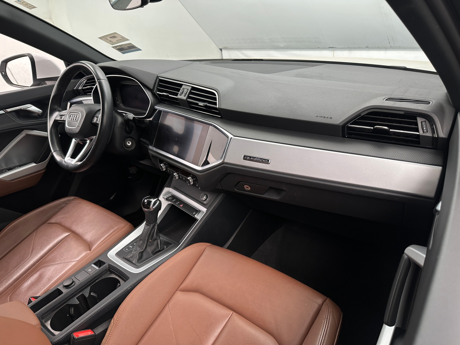 Thumbnail: 2021 Audi Q3 - 2