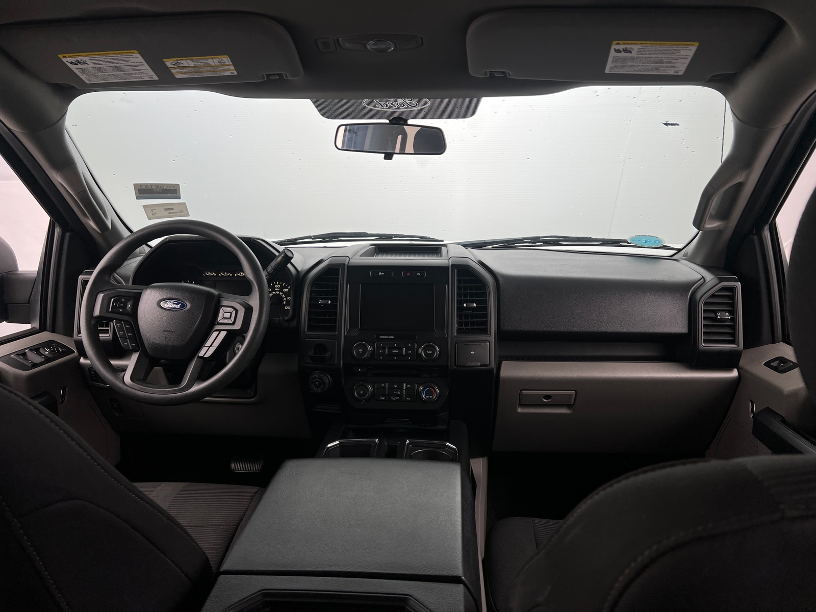Thumbnail: 2018 Ford Econoline - 3