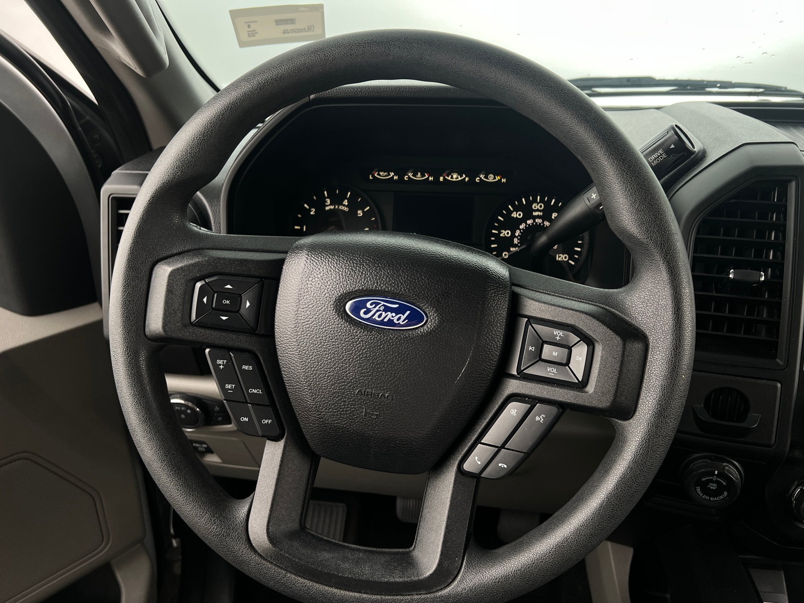 Thumbnail: 2018 Ford Econoline - 5