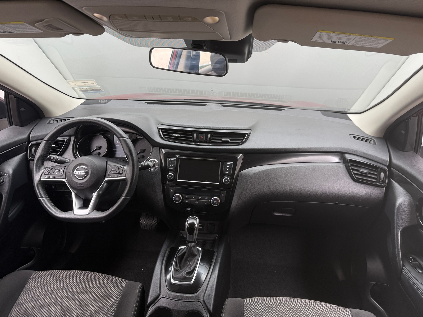 Thumbnail: 2021 Nissan Rogue Sport - 3