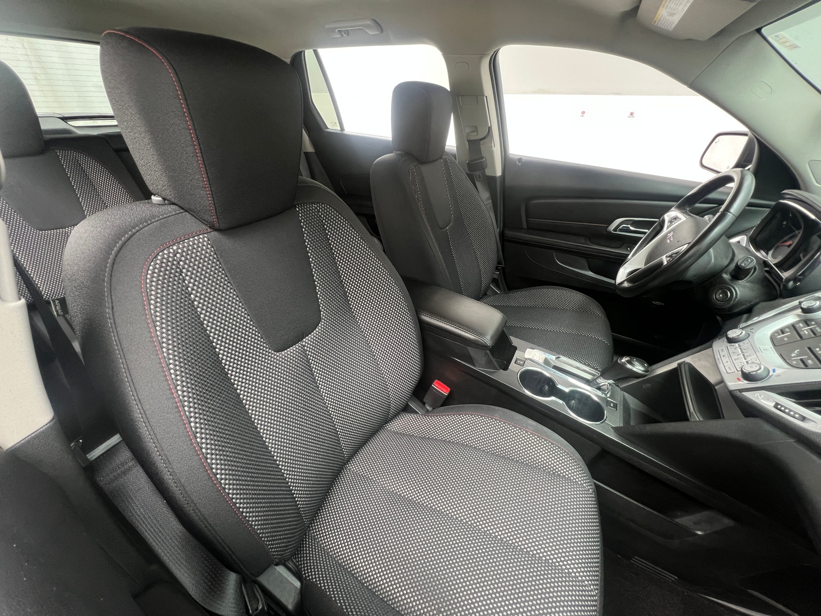 Thumbnail: 2016 GMC Terrain - 2