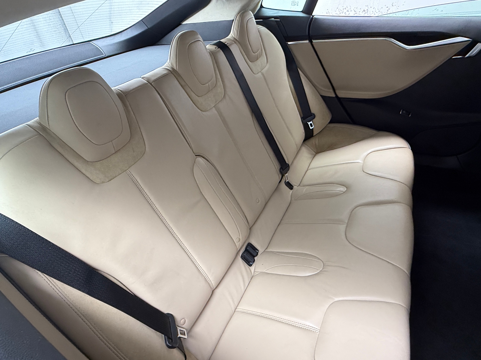 Thumbnail: 2012 Tesla Model S - 5