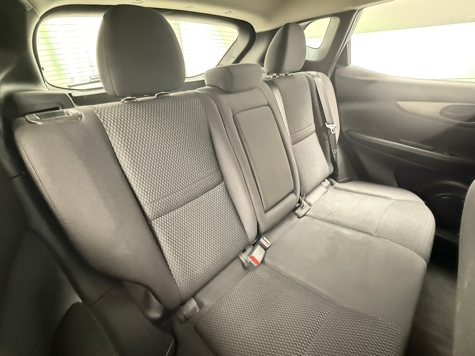 Thumbnail: 2017 Nissan Rogue Sport - 6