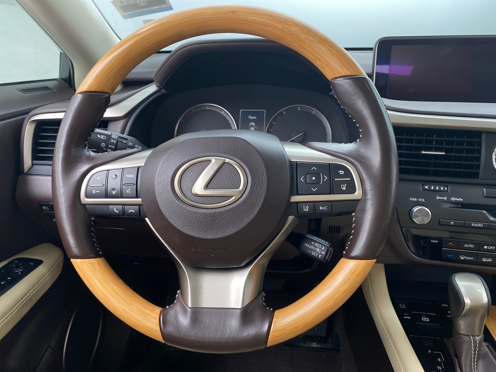 Thumbnail: 2018 Lexus RX - 4