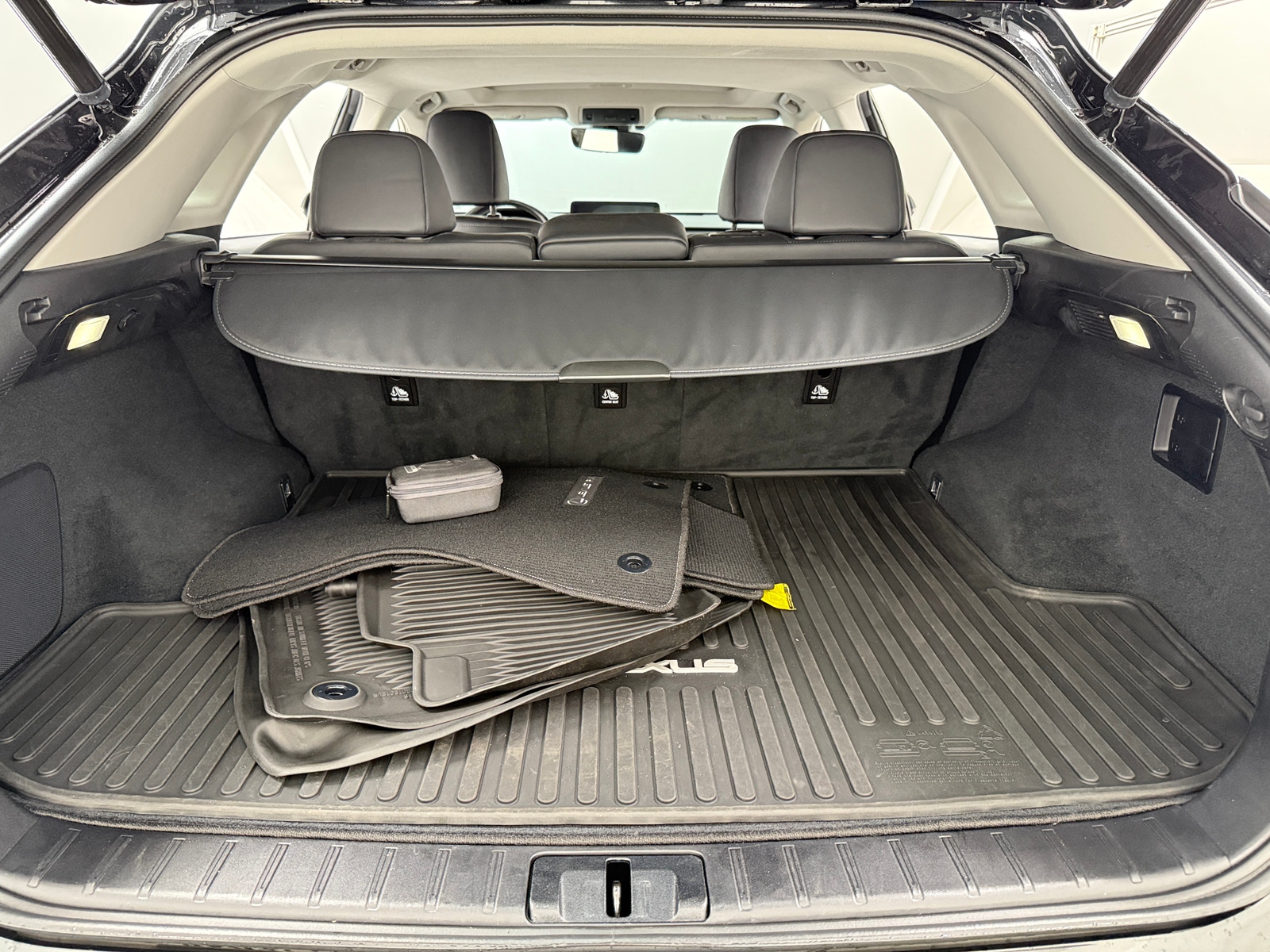 Thumbnail: 2022 Lexus RX - 7