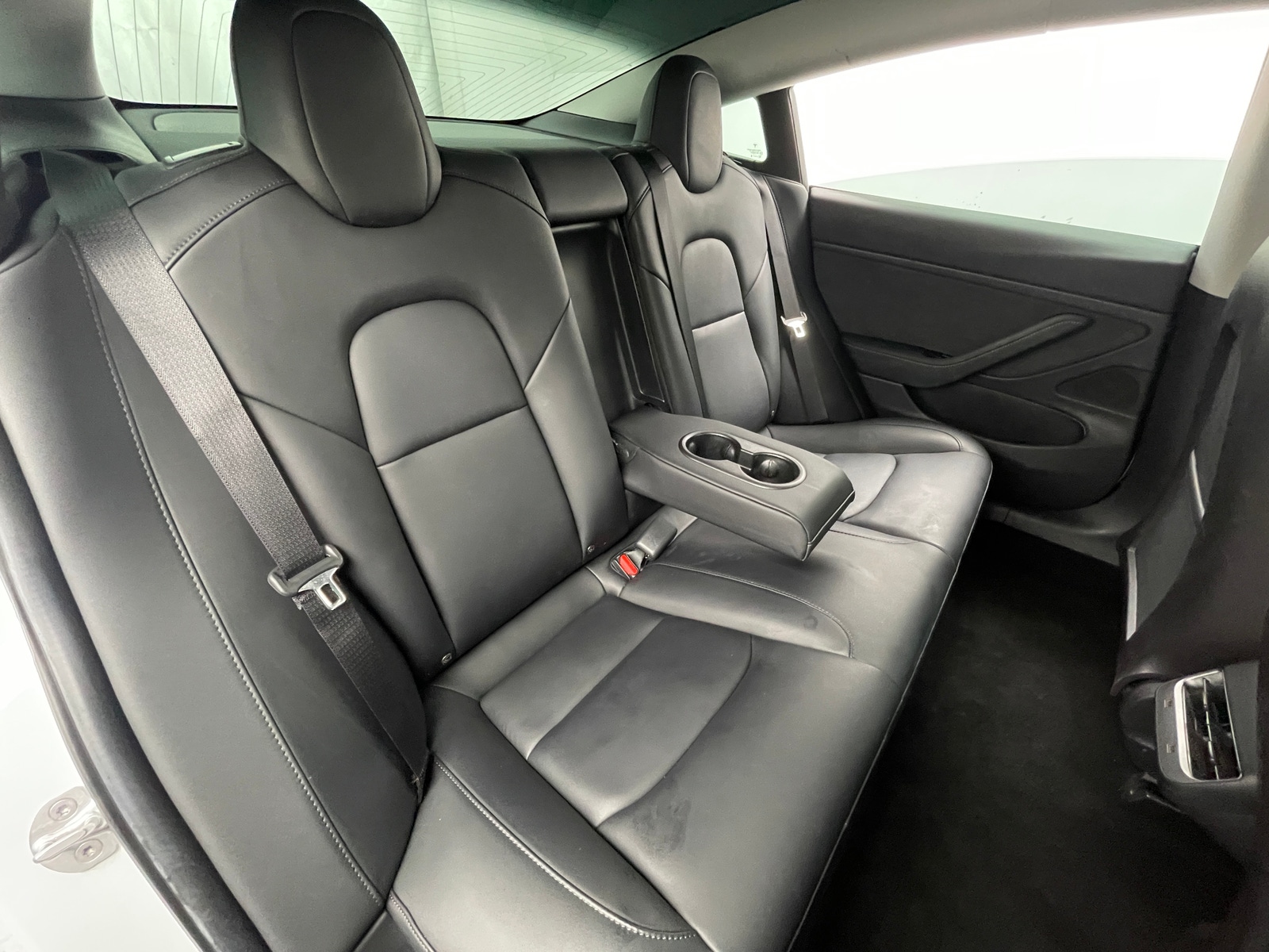 Thumbnail: 2019 Tesla Model 3 - 4