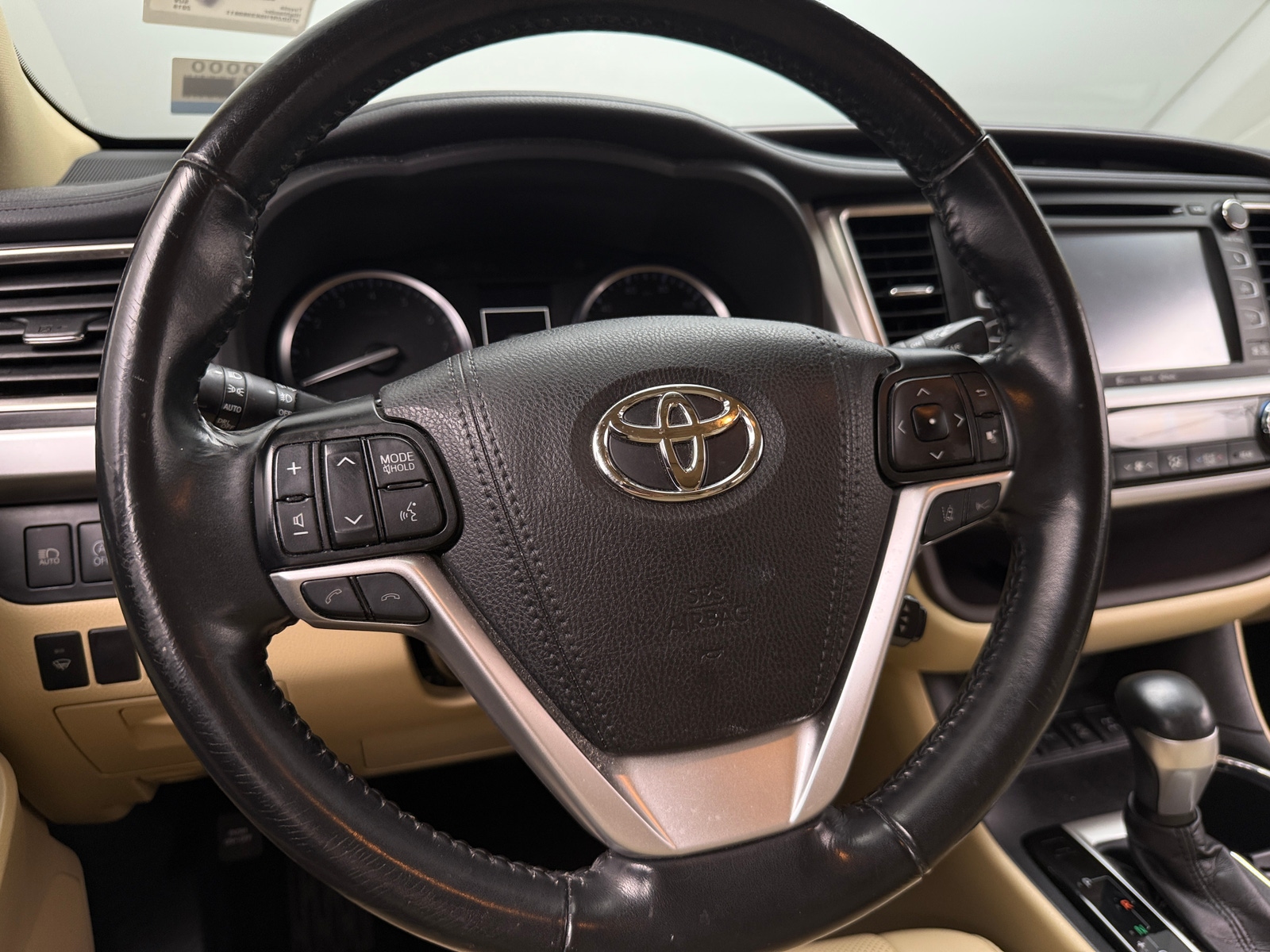Thumbnail: 2019 Toyota Highlander - 4