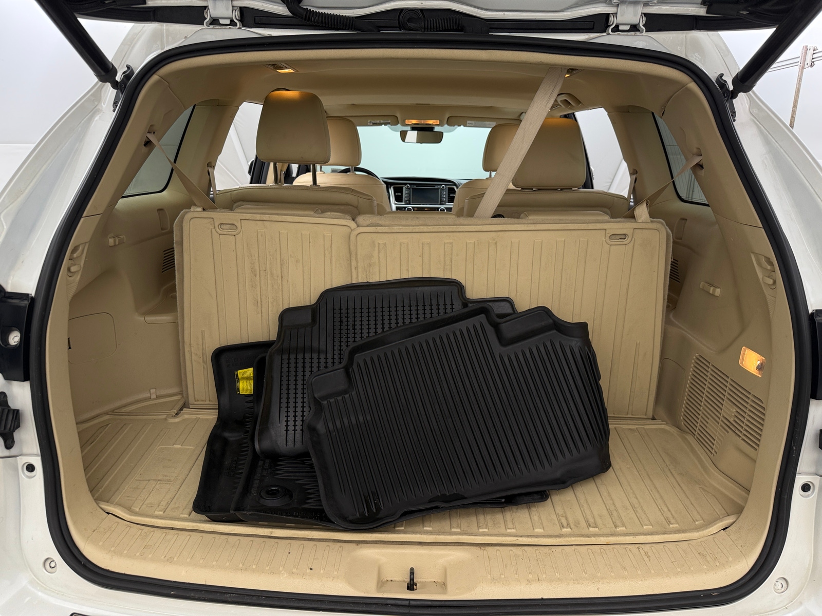 Thumbnail: 2019 Toyota Highlander - 6