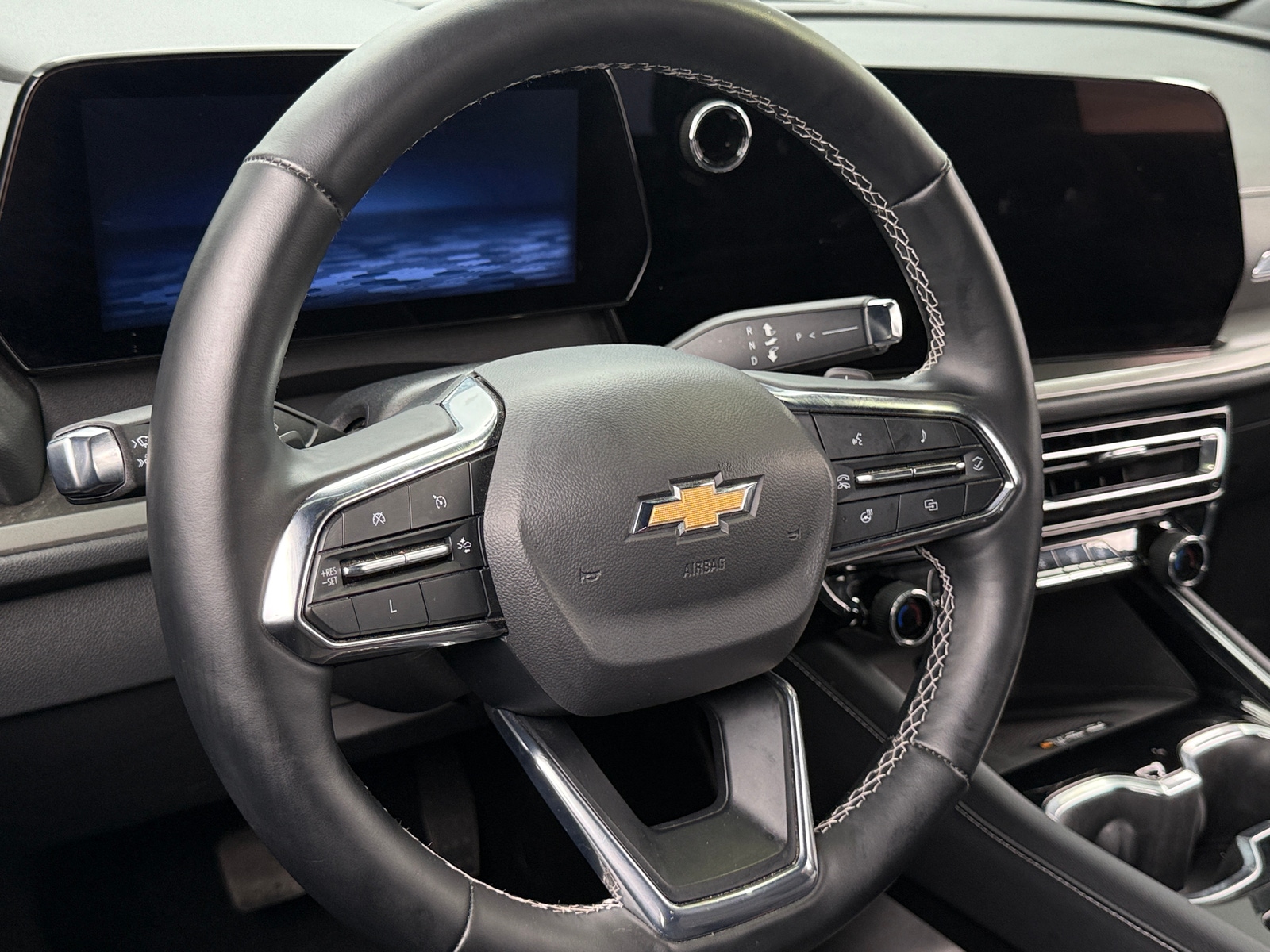 Thumbnail: 2025 Chevrolet Traverse - 5