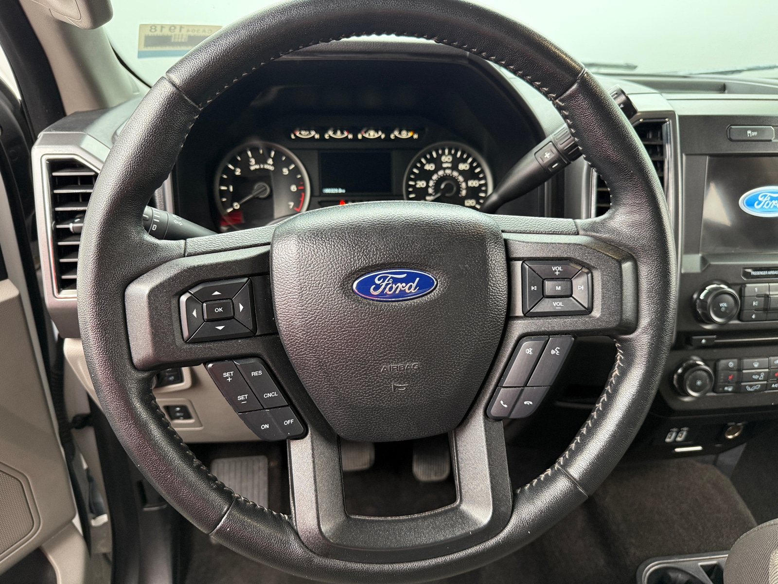 Thumbnail: 2018 Ford Econoline - 5