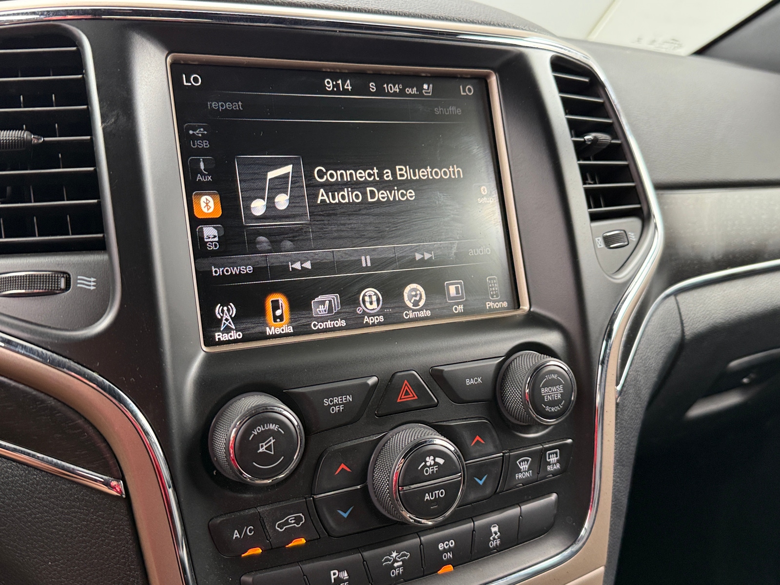 Thumbnail: 2015 Jeep Grand Cherokee - 3