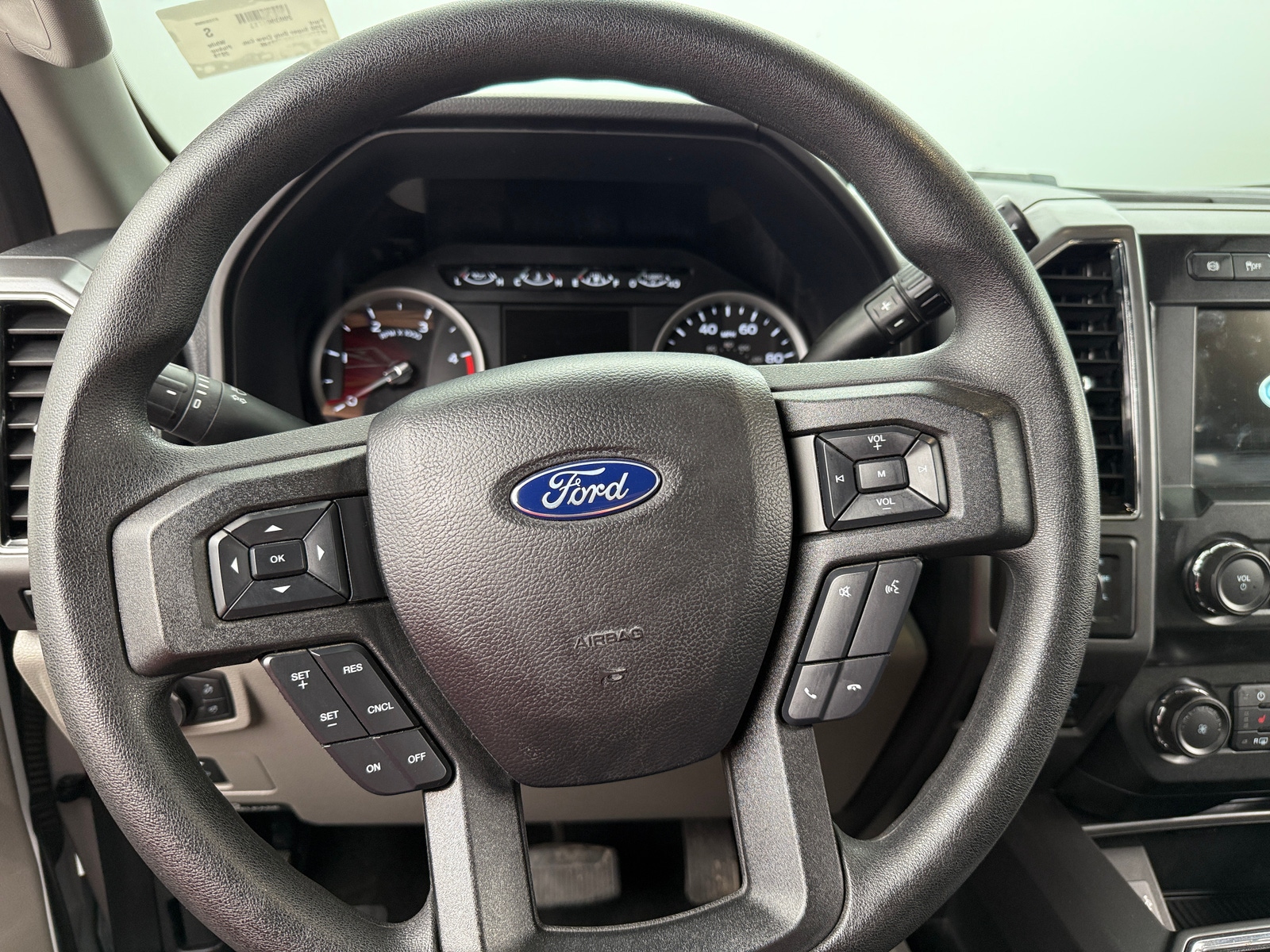 Thumbnail: 2019 Ford Econoline - 5
