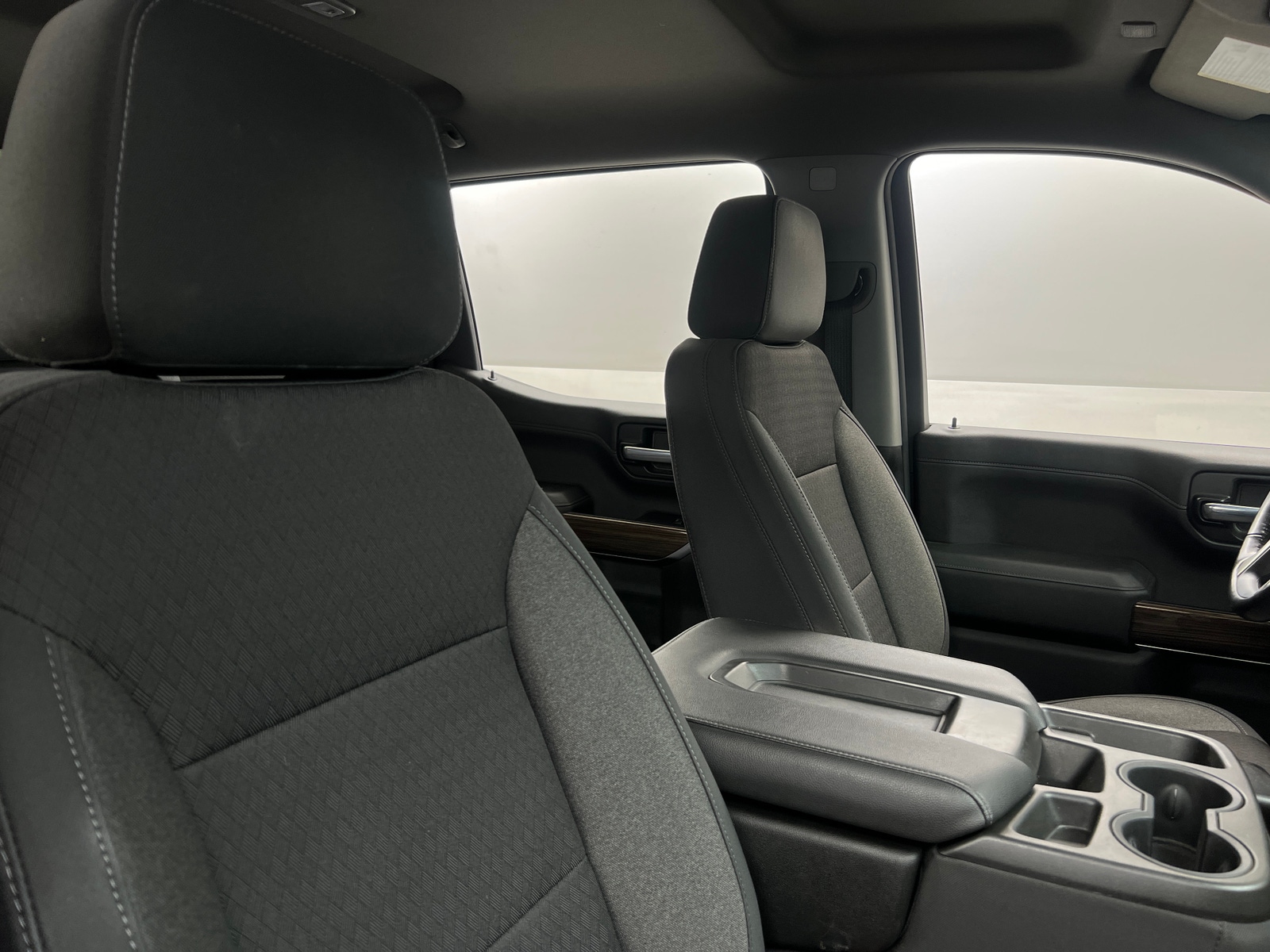 Thumbnail: 2020 Chevrolet Silverado 1500 - 2