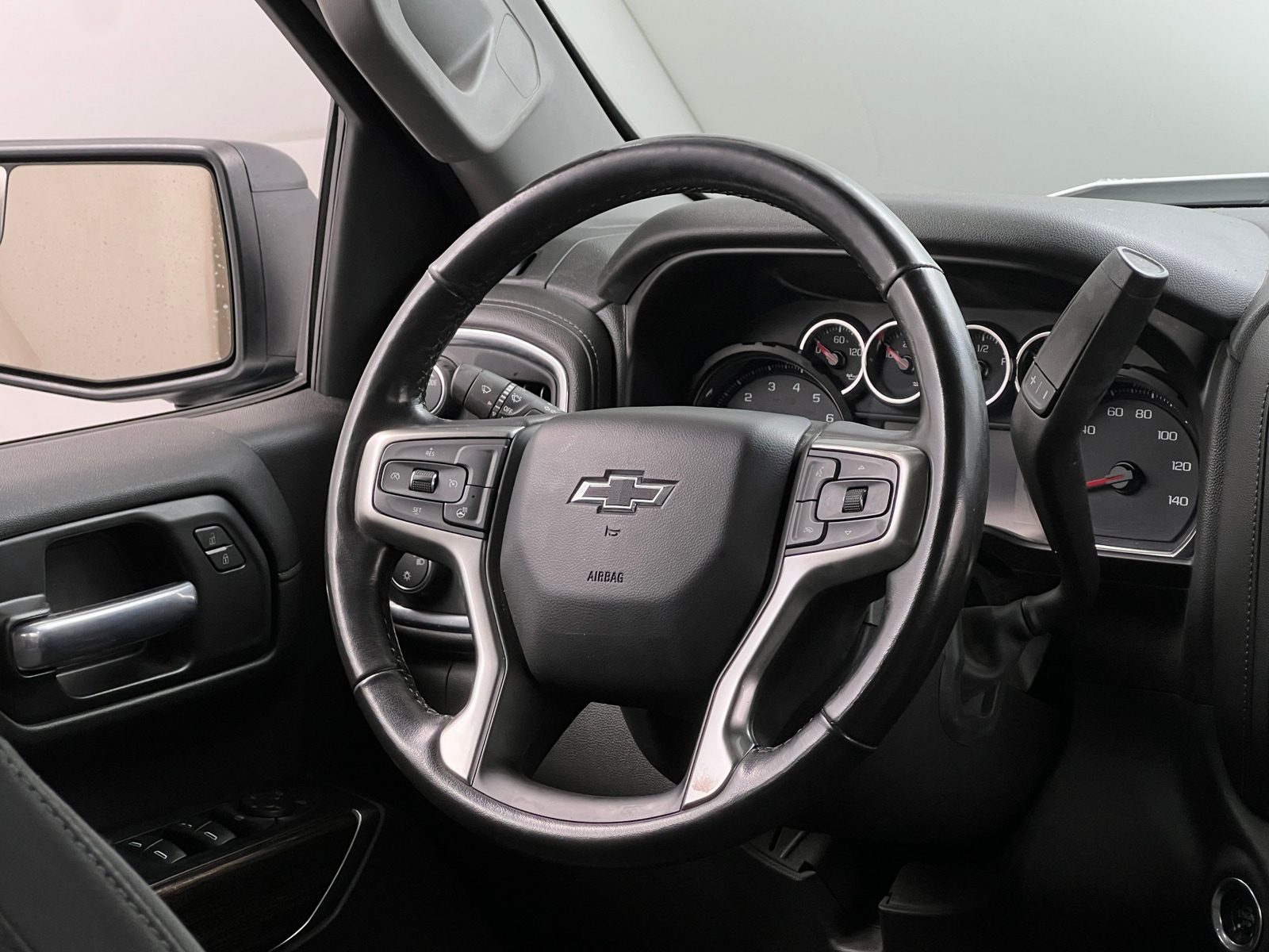 Thumbnail: 2020 Chevrolet Silverado 1500 - 5
