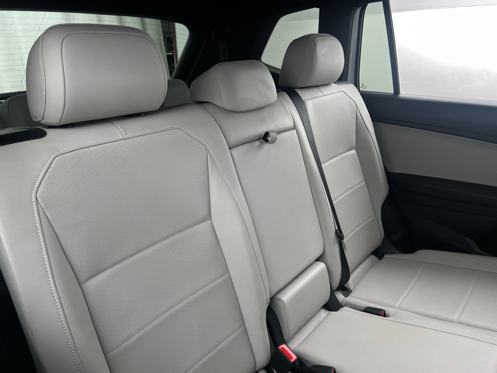 Thumbnail: 2020 Volkswagen Tiguan - 5