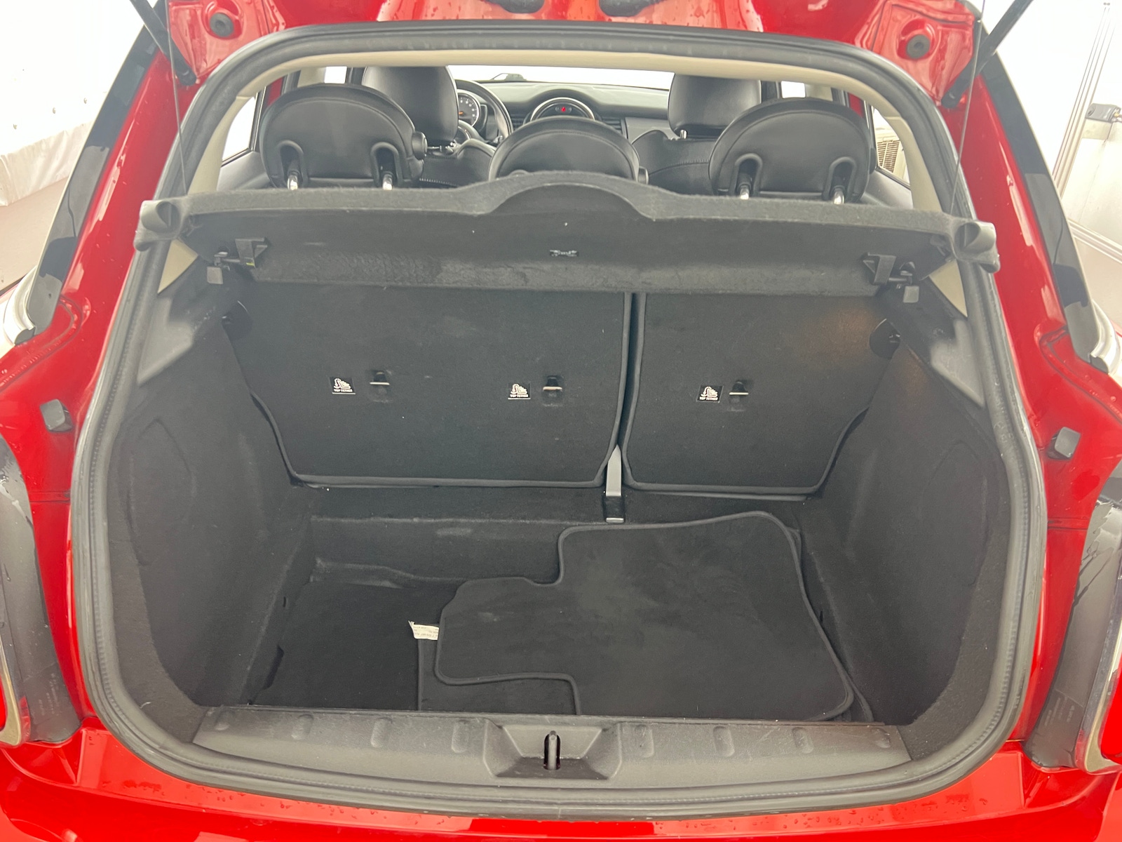 Thumbnail: 2015 MINI Cooper Hardtop - 7