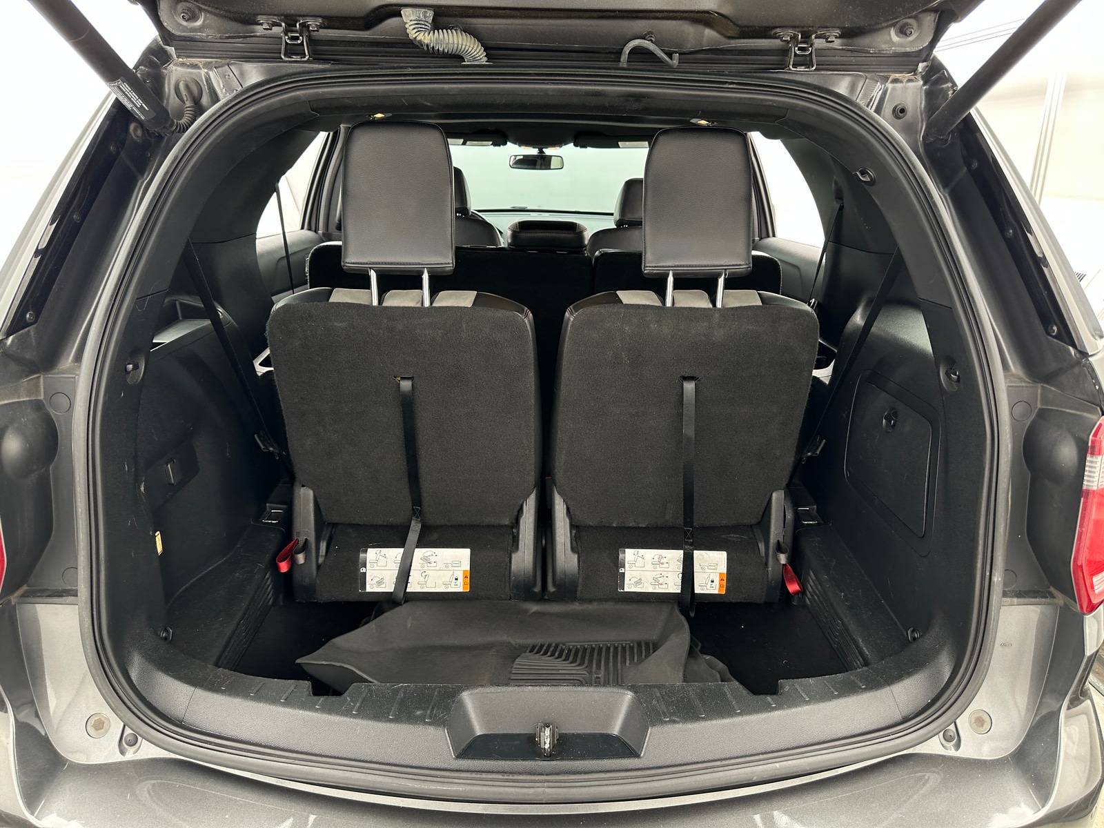 Thumbnail: 2017 Ford Explorer - 7