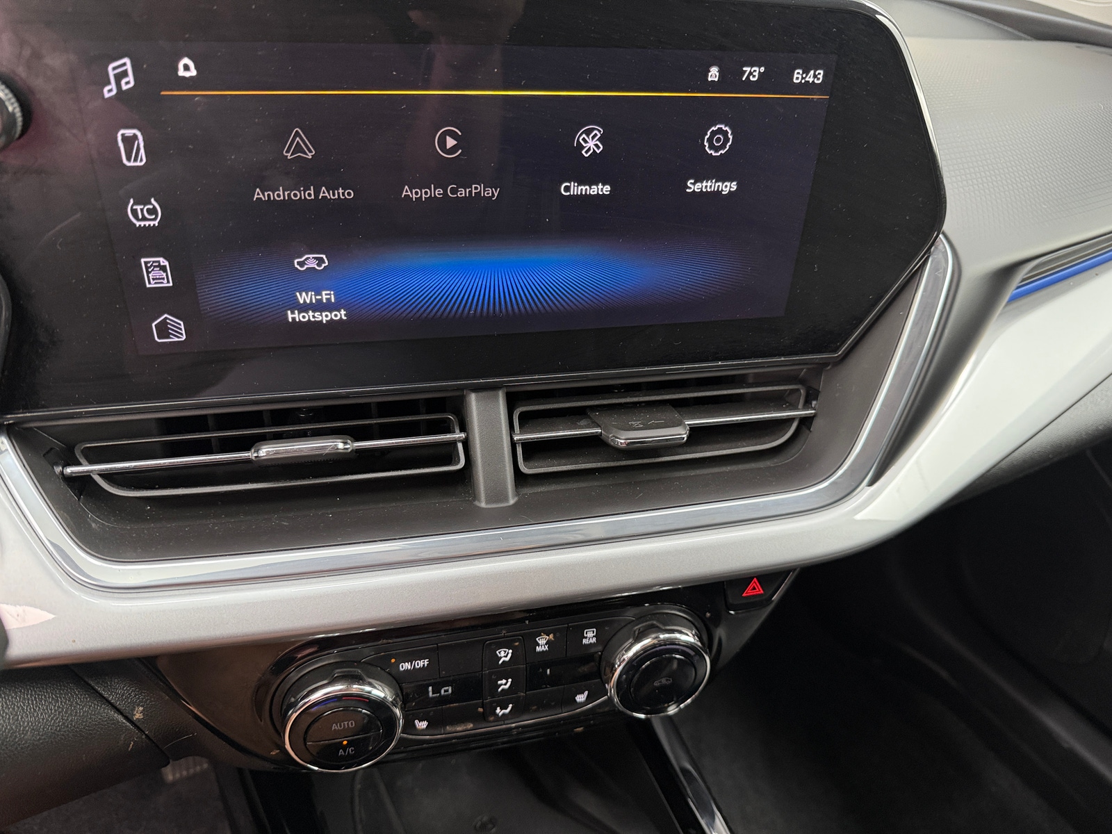 Thumbnail: 2024 Chevrolet Trax - 4