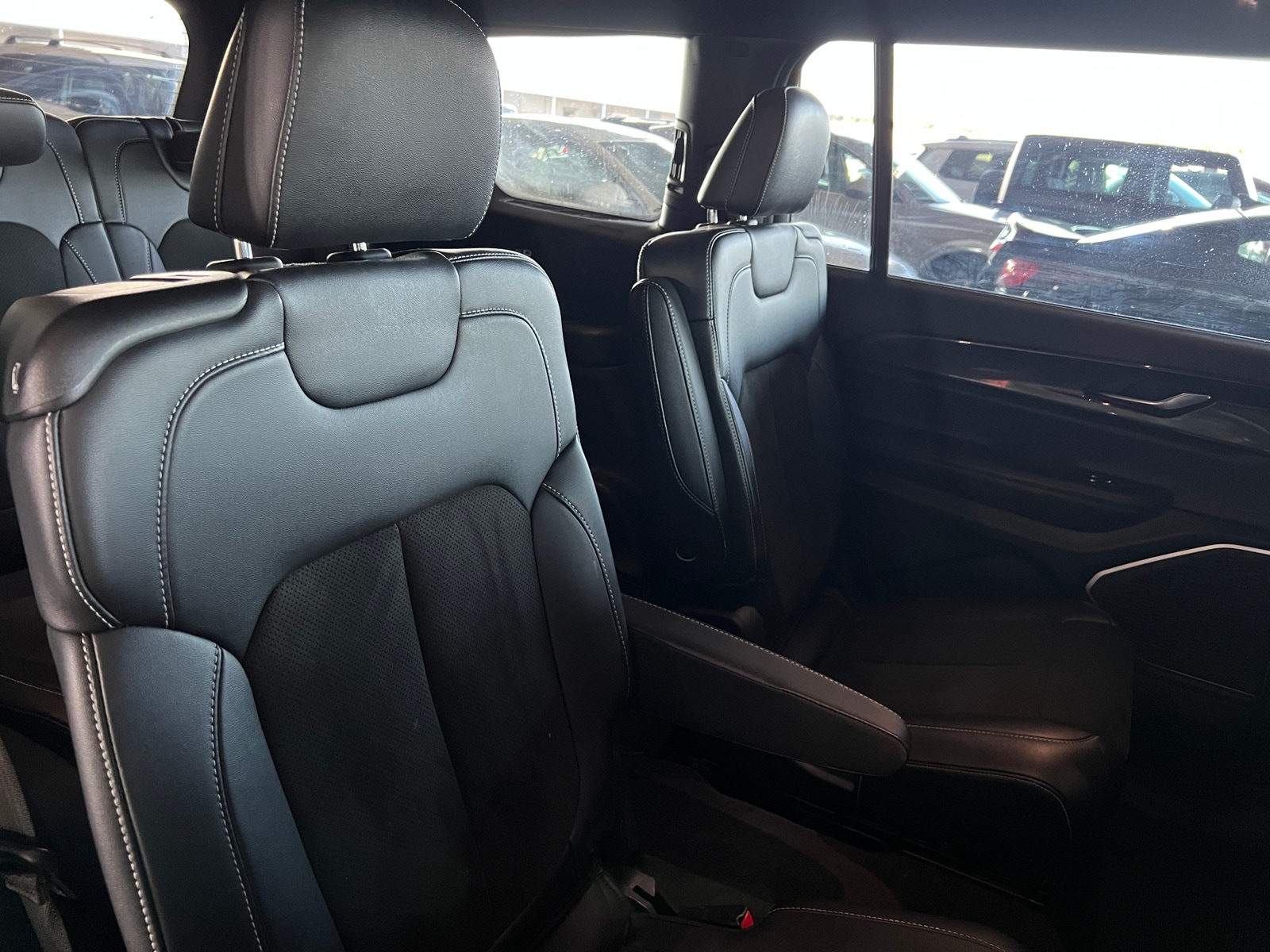 Thumbnail: 2022 Jeep Grand Cherokee L - 5