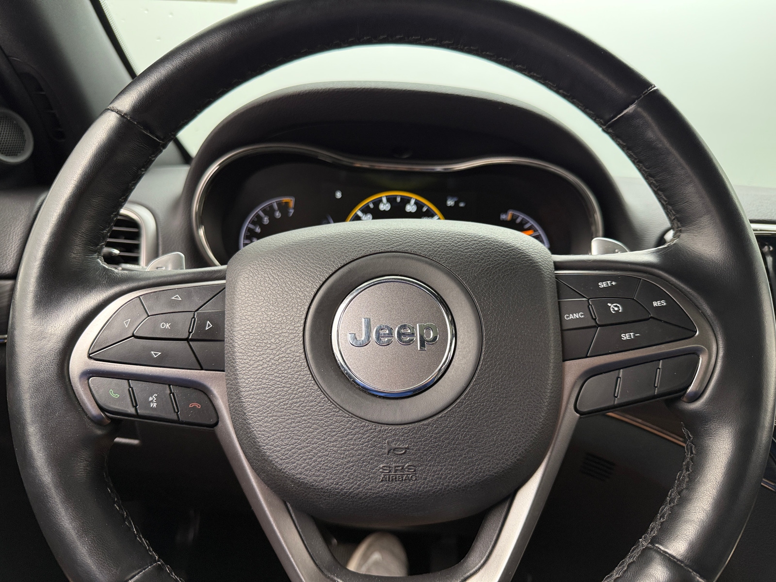 Thumbnail: 2020 Jeep Grand Cherokee - 4