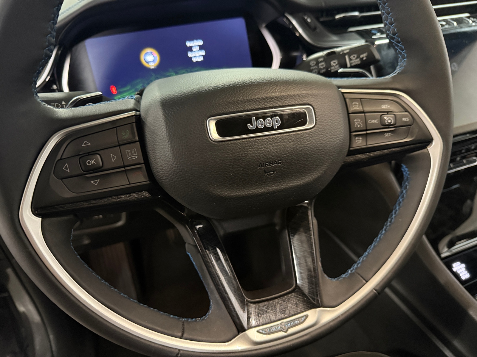 Thumbnail: 2022 Jeep Grand Cherokee - 5