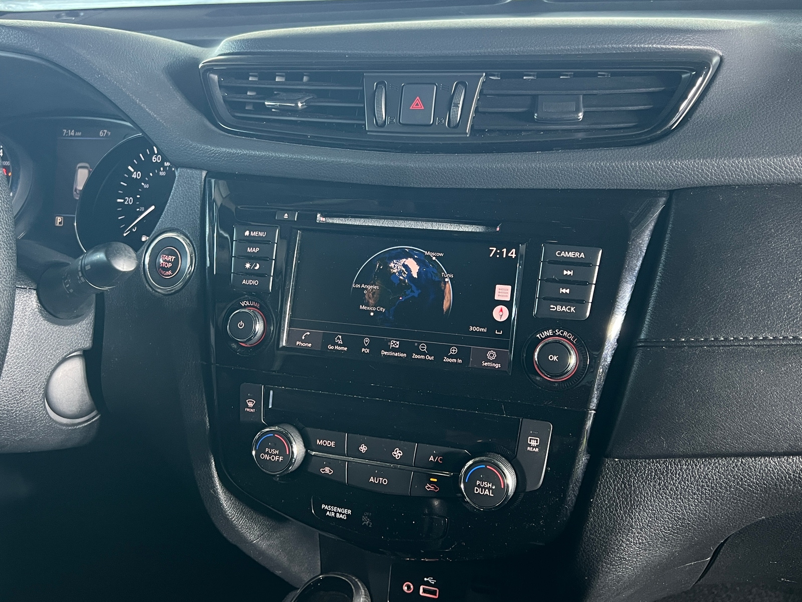 Thumbnail: 2019 Nissan Rogue - 4