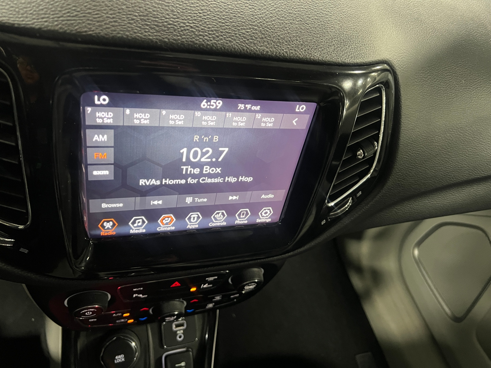 Thumbnail: 2021 Jeep Compass - 3