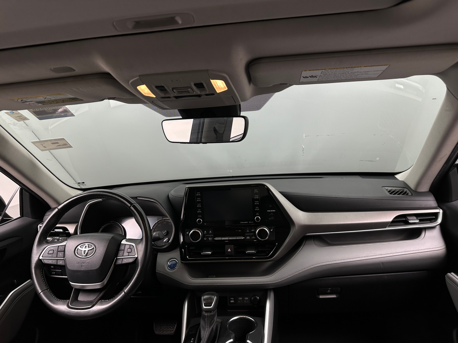 Thumbnail: 2022 Toyota Highlander - 2
