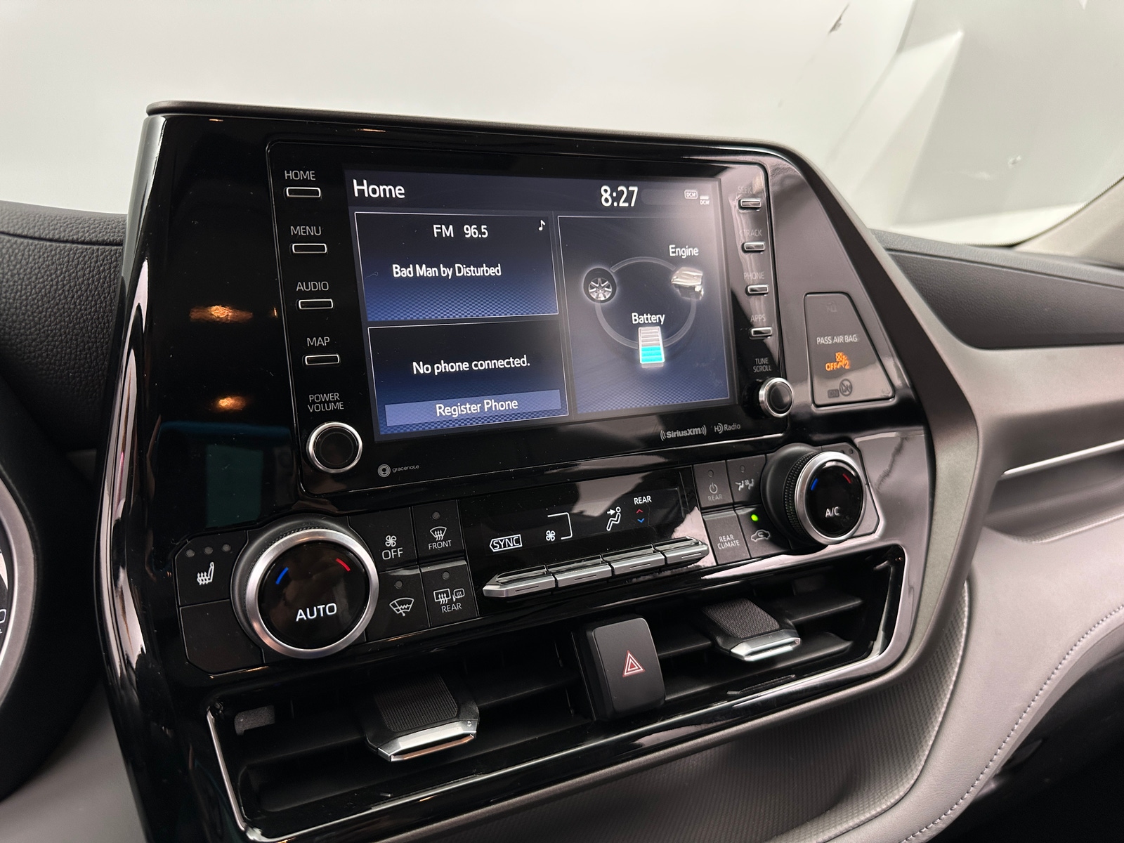 Thumbnail: 2022 Toyota Highlander - 3