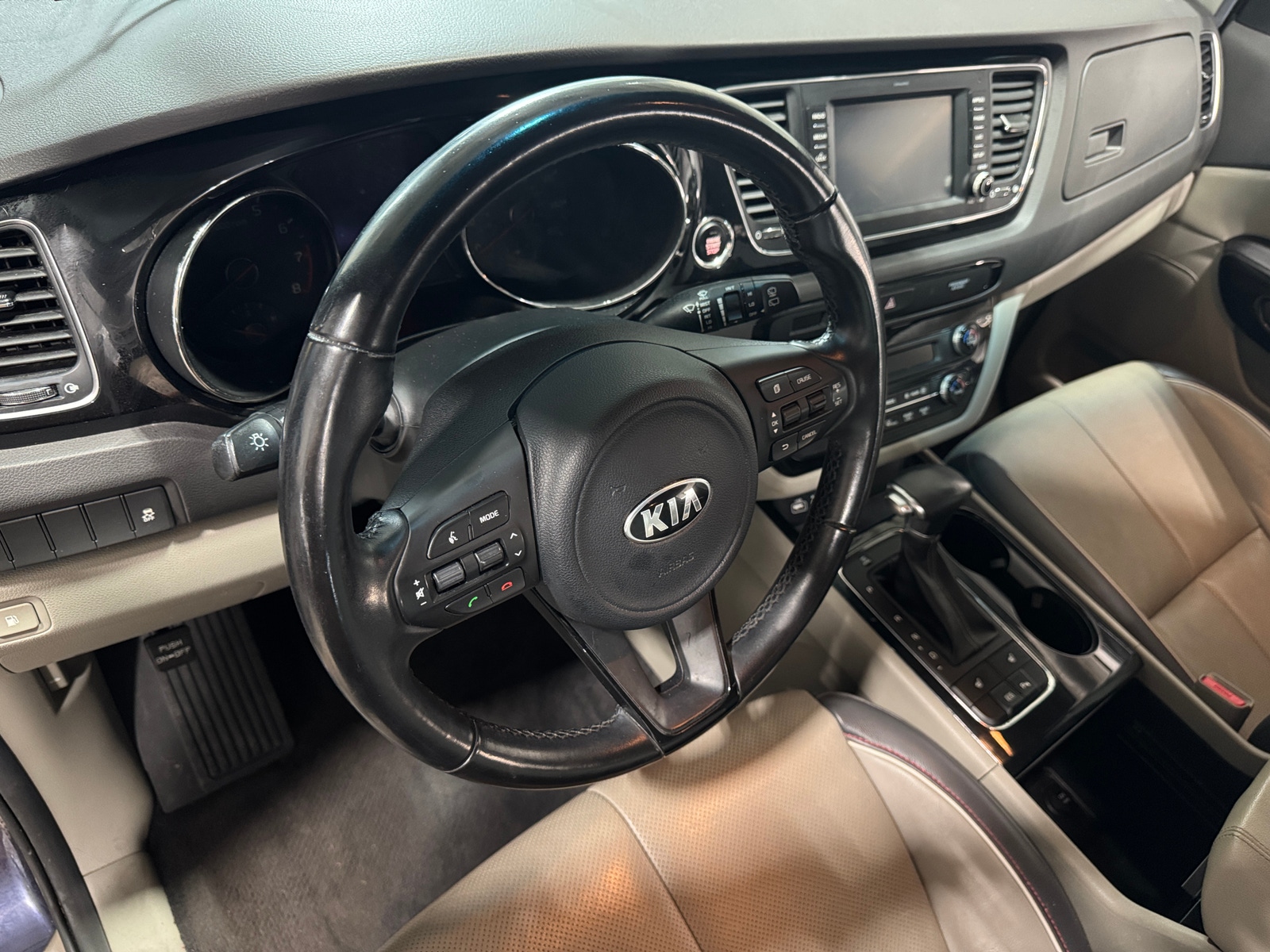 Thumbnail: 2018 Kia Sedona - 2