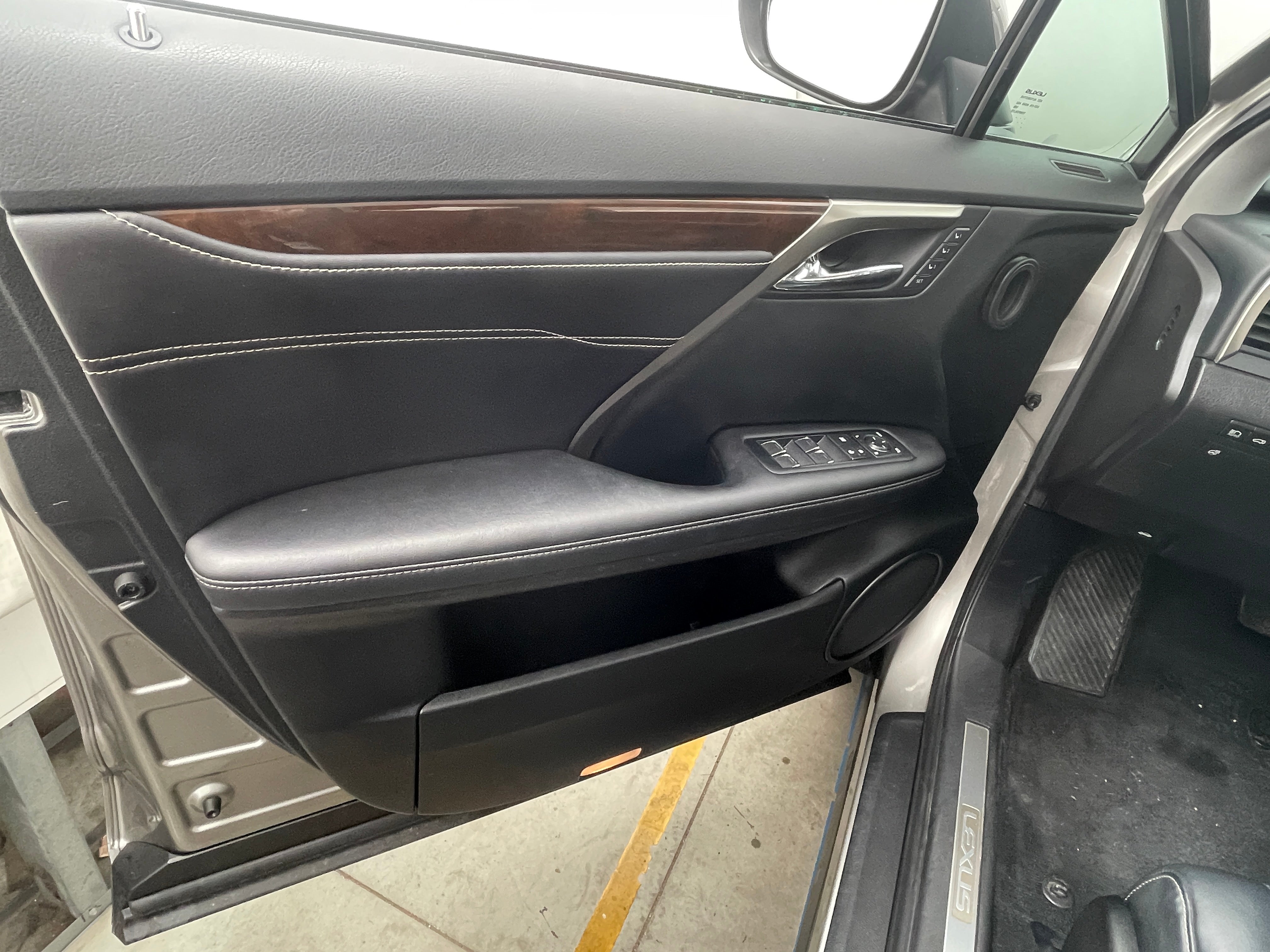 Image of 2017 Lexus RX RX 350