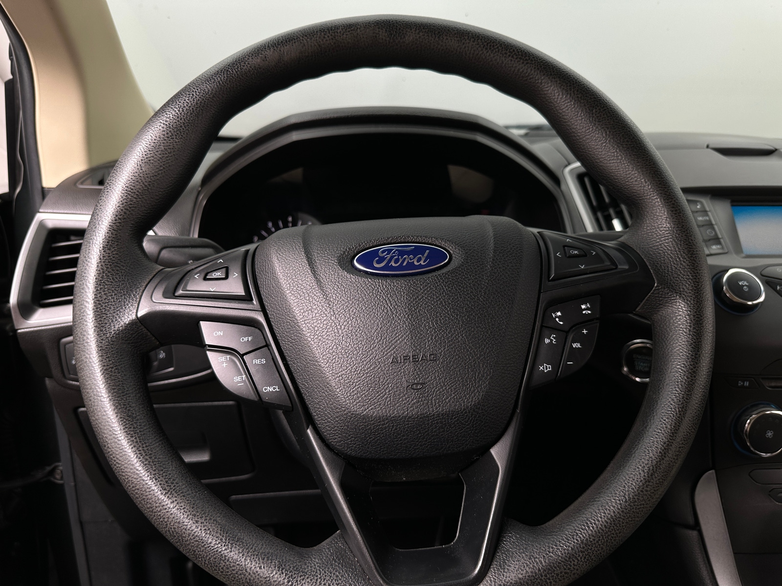 Thumbnail: 2015 Ford Edge - 5