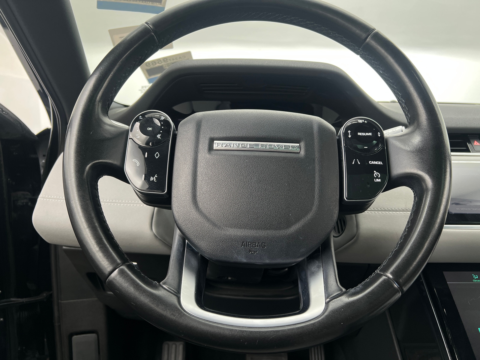 Thumbnail: 2020 Land Rover Range Rover Evoque - 4