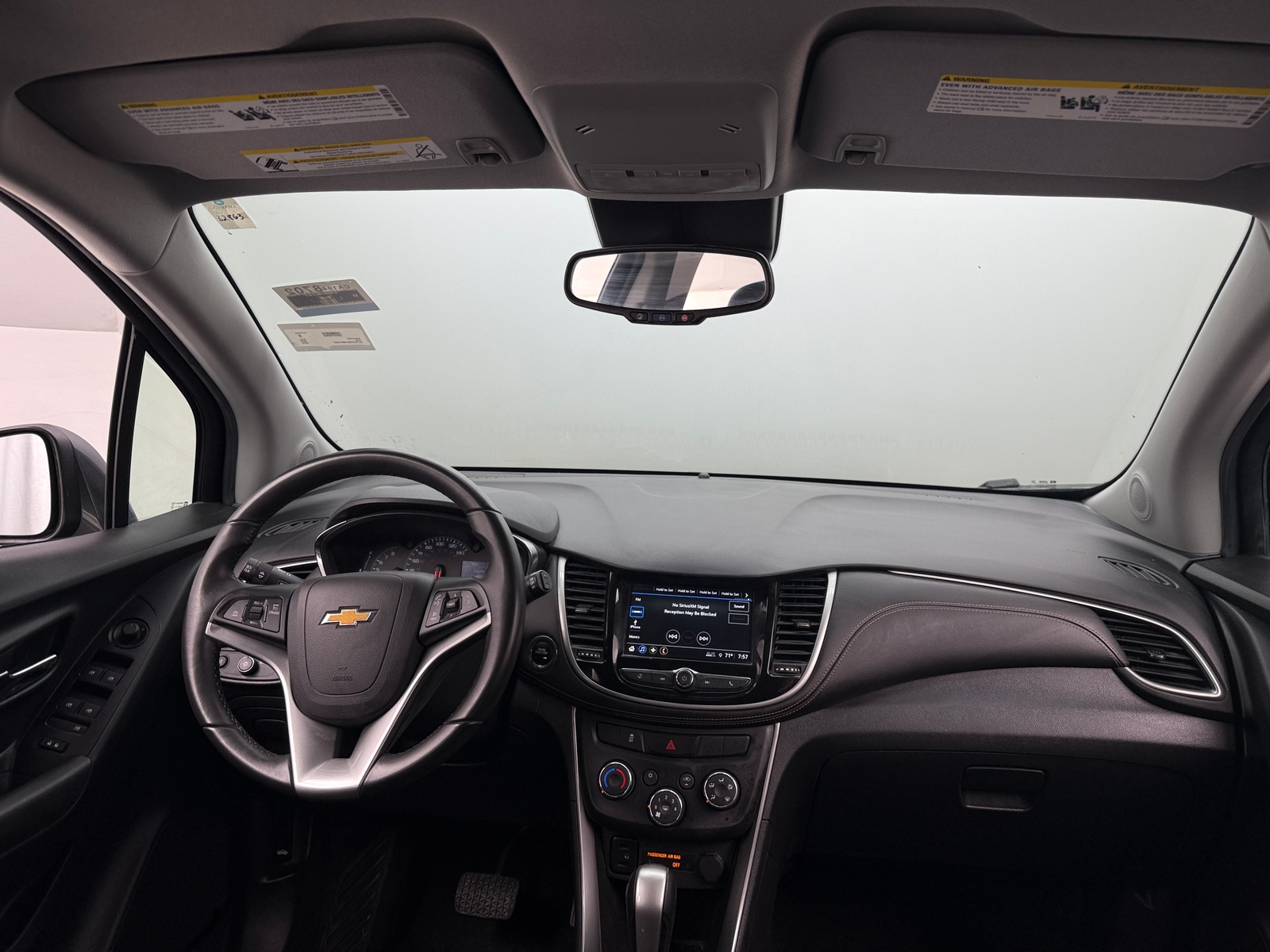 Thumbnail: 2018 Chevrolet Trax - 3