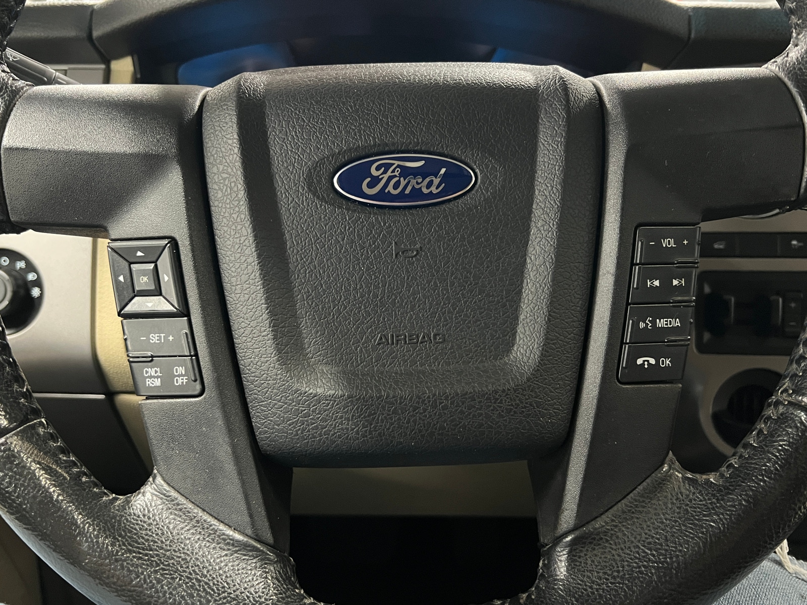 Thumbnail: 2017 Ford Expedition - 4