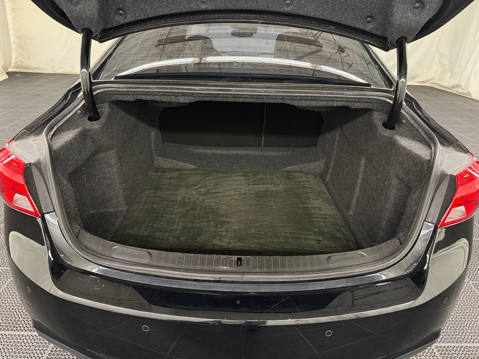 Thumbnail: 2017 Chevrolet Impala - 6