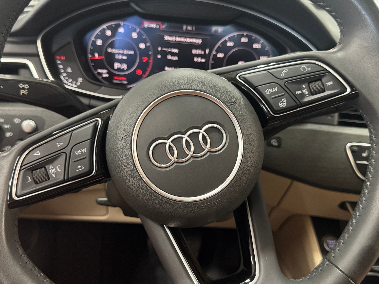 Thumbnail: 2019 Audi A4 - 4