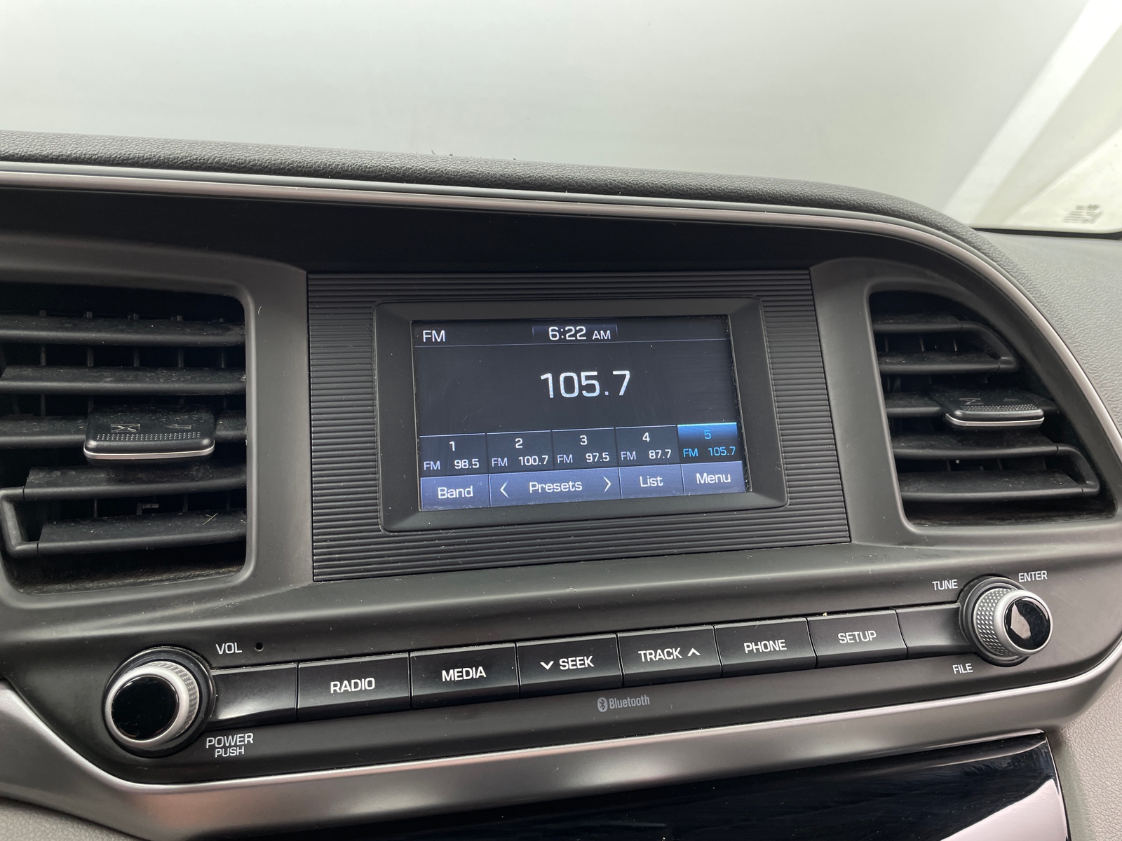 Thumbnail: 2019 Hyundai Elantra - 4