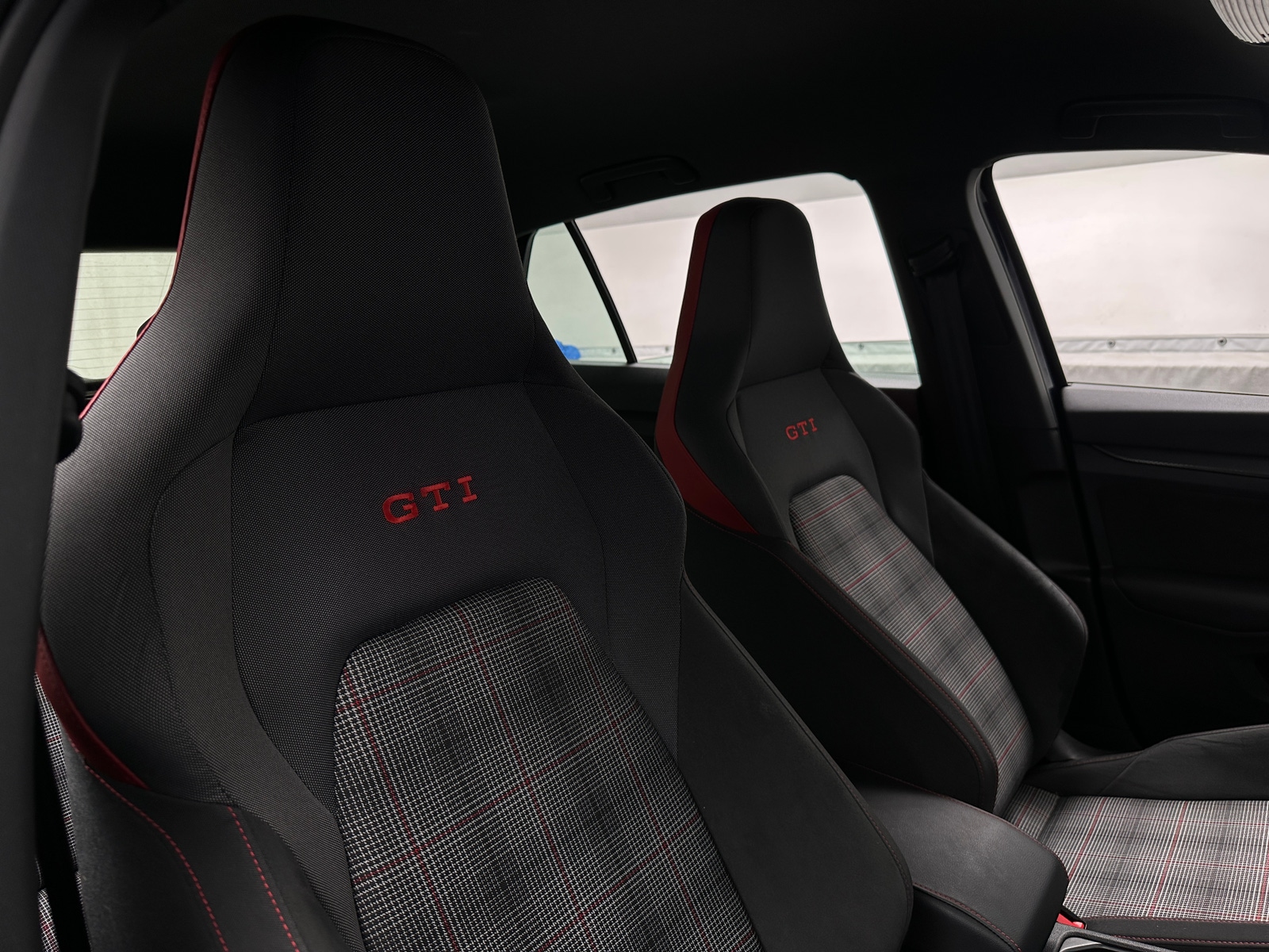 Thumbnail: 2024 Volkswagen Golf - 2