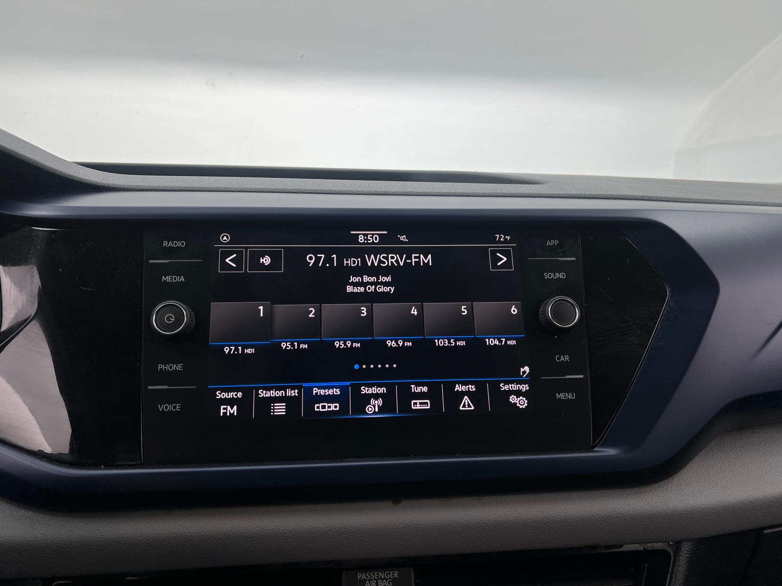 Thumbnail: 2022 Volkswagen Taos - 3