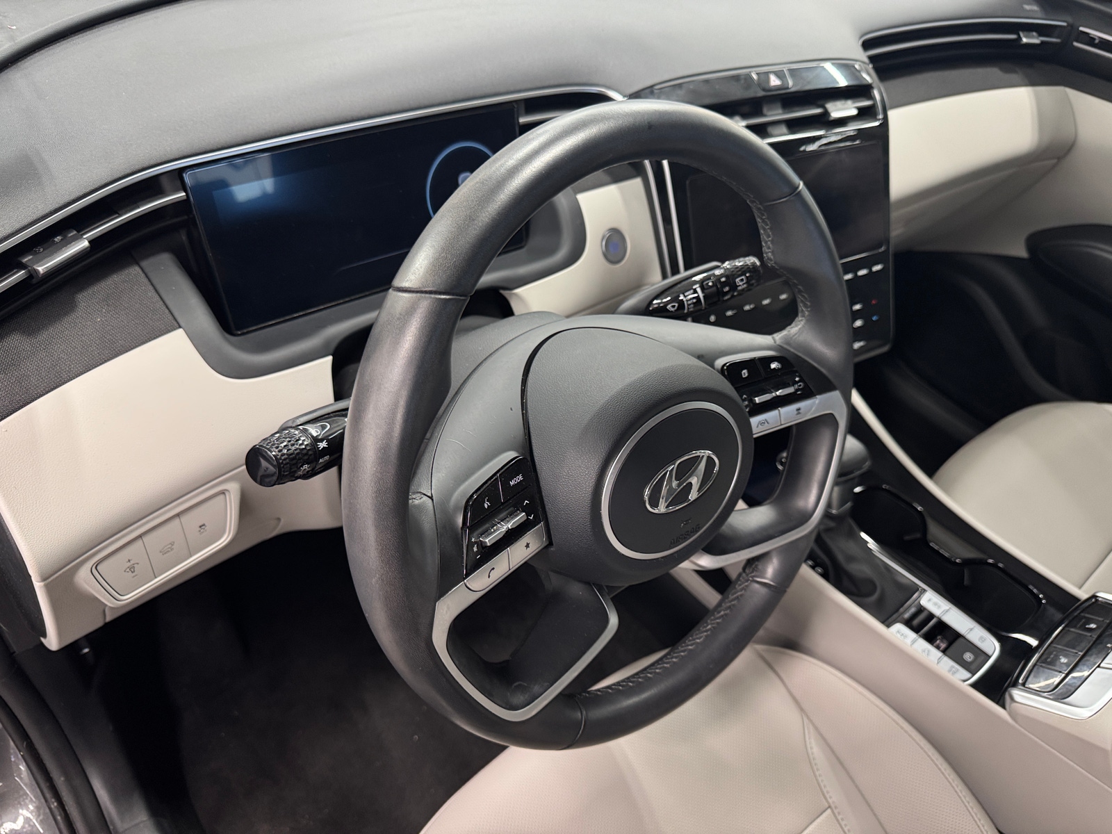 Thumbnail: 2024 Hyundai Tucson - 3